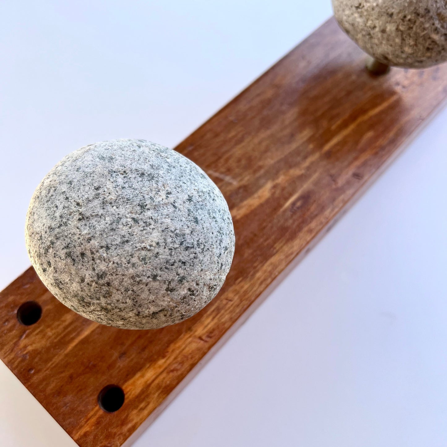Perchero Piedra & Madera