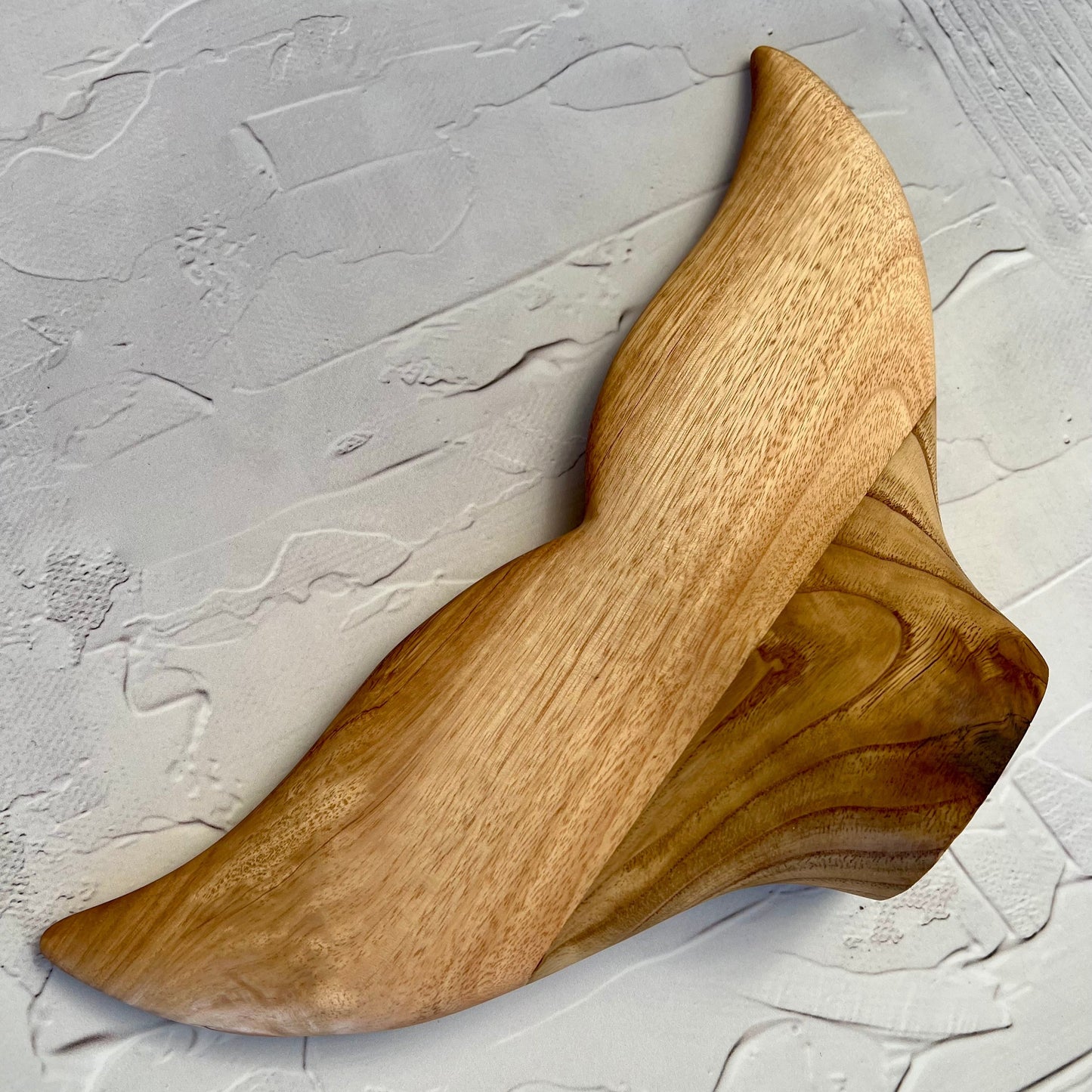 Escultura Cola Ballena Madera