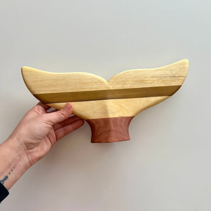 Escultura Cola Ballena Madera