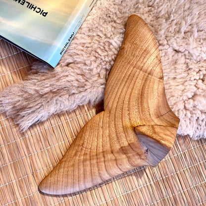 Escultura Cola Ballena Madera